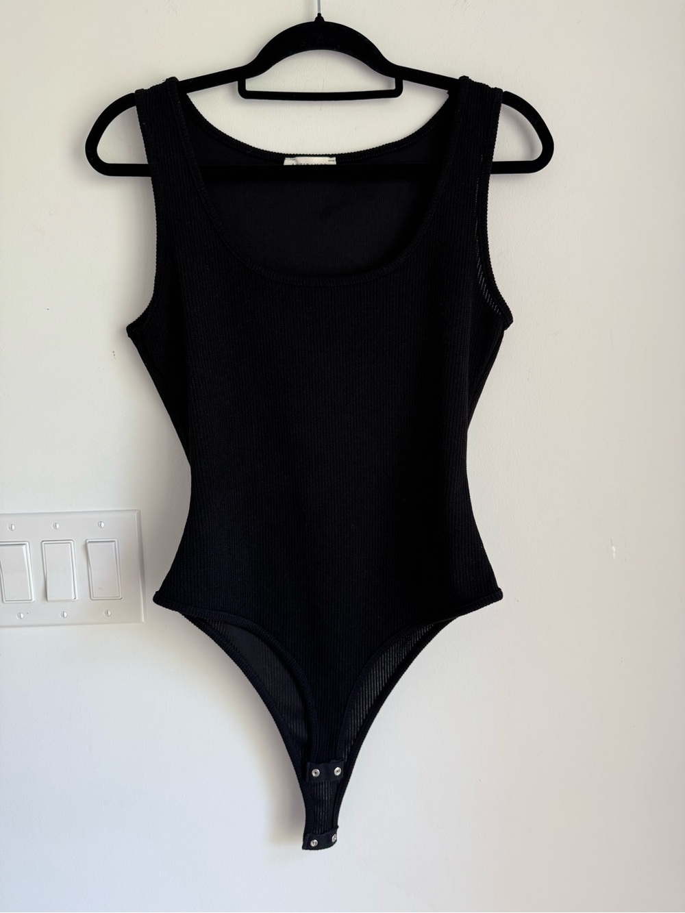 ATTIRANCE Ribed Sleeveless body top‎ Black L minimalist